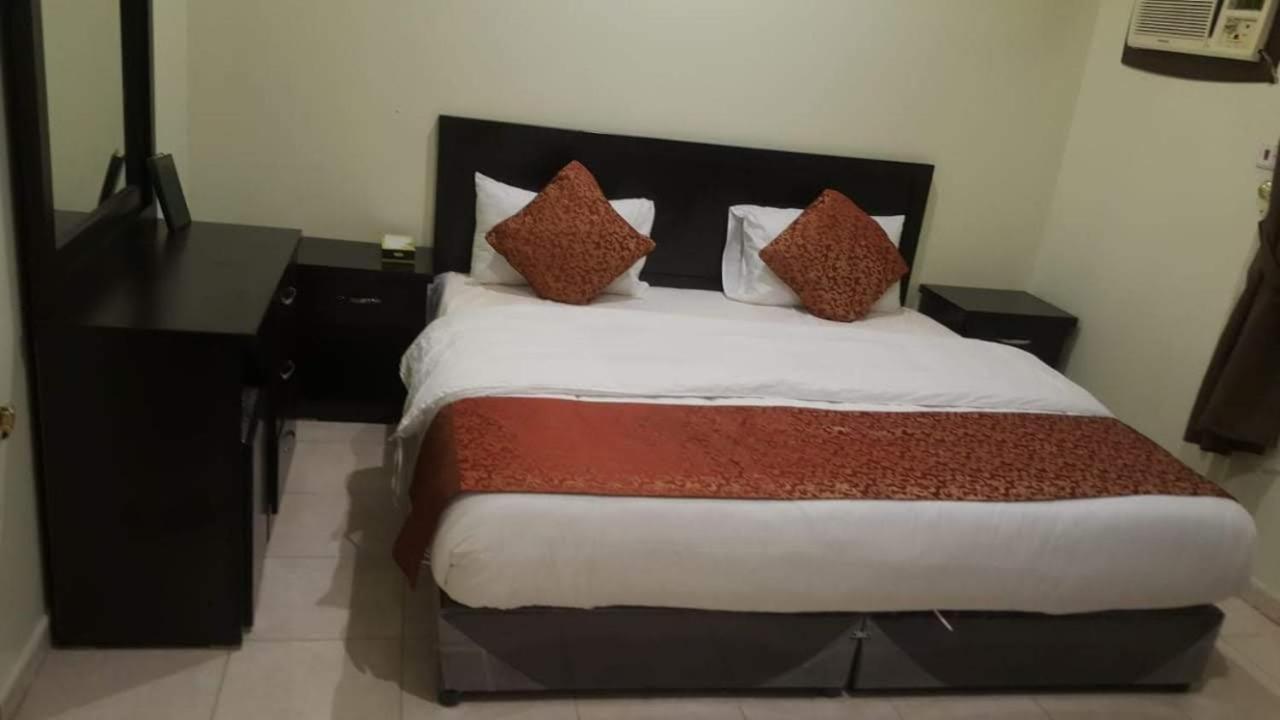 Al Eairy Apartments- Jazan 1 ภายนอก รูปภาพ